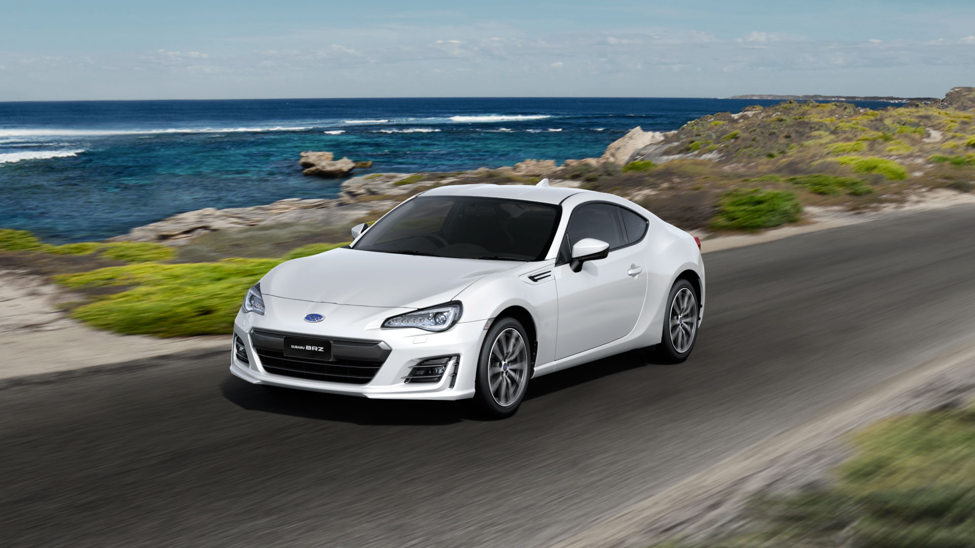 Subaru BRZ белая