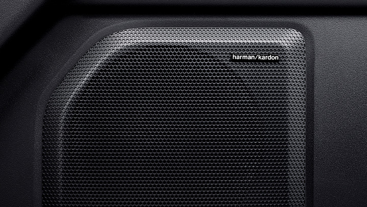 Premium Harman/Kardon Audio
